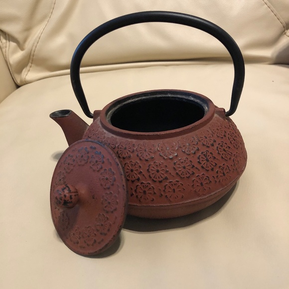 Cast Iron Tea Kettle w/Lid, Burnt Red - Picture 6 of 11